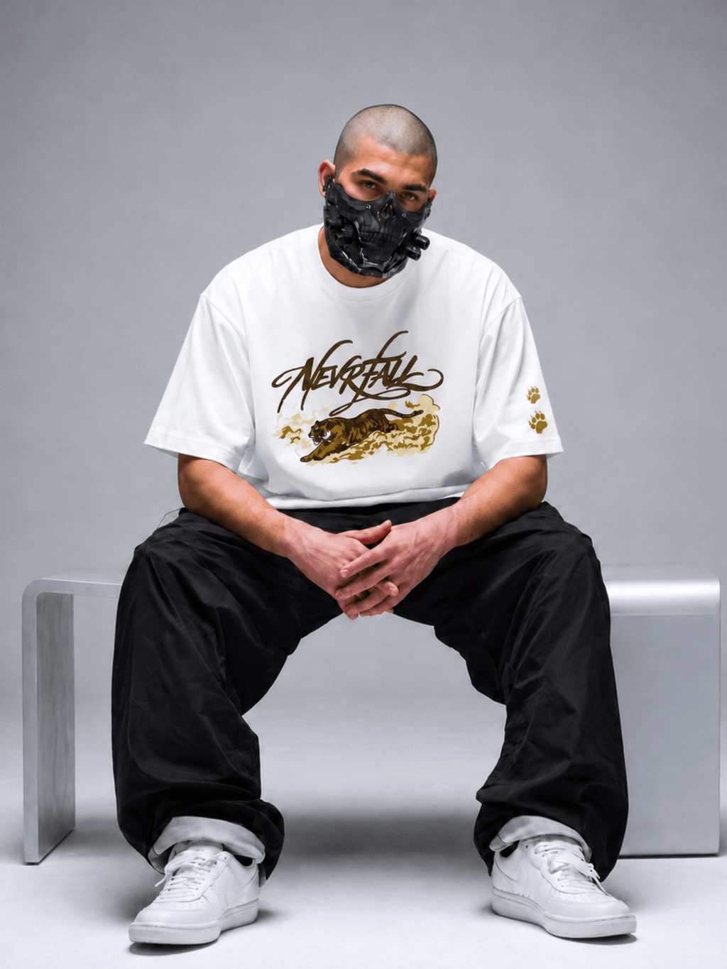Silent Predator  Oversized T-shirt