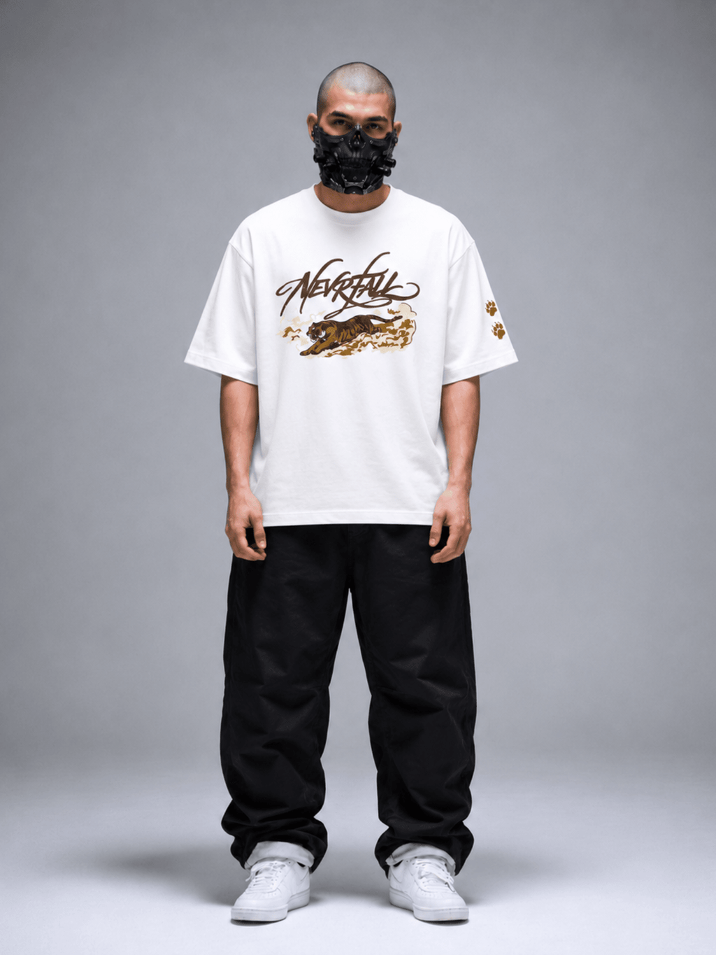Silent Predator  Oversized T-shirt