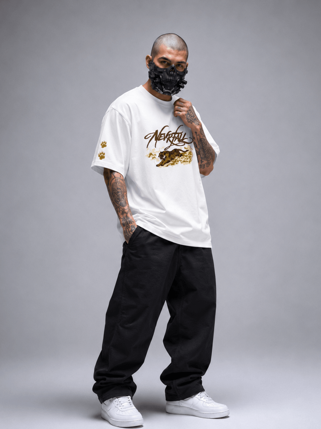 Silent Predator  Oversized T-shirt