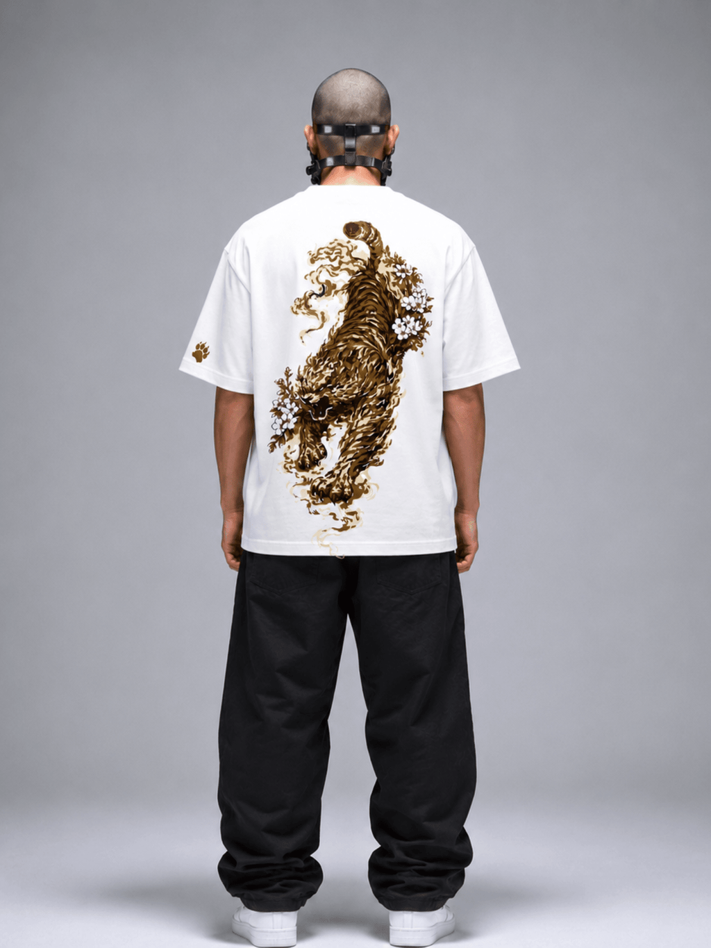Silent Predator  Oversized T-shirt
