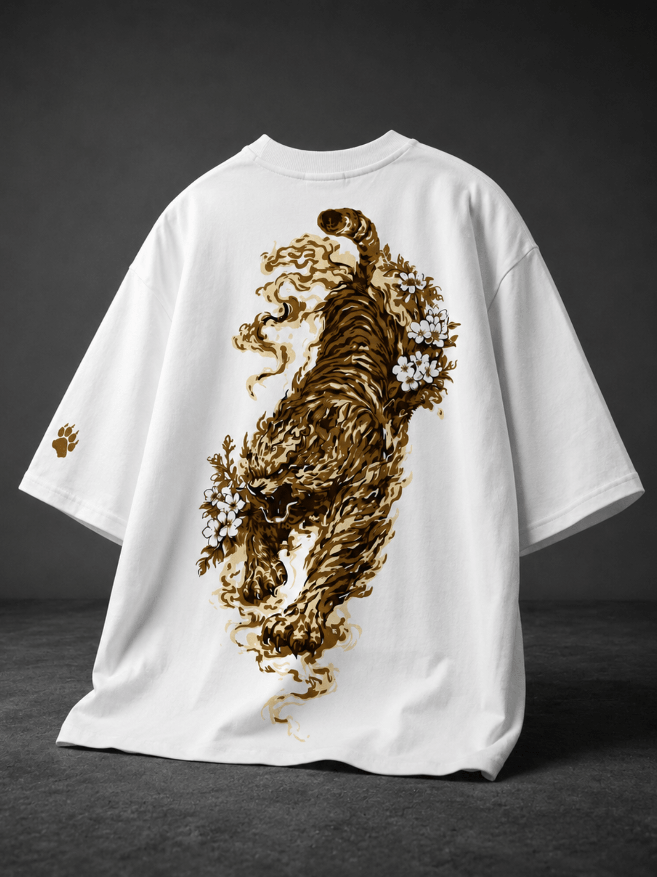Silent Predator  Oversized T-shirt