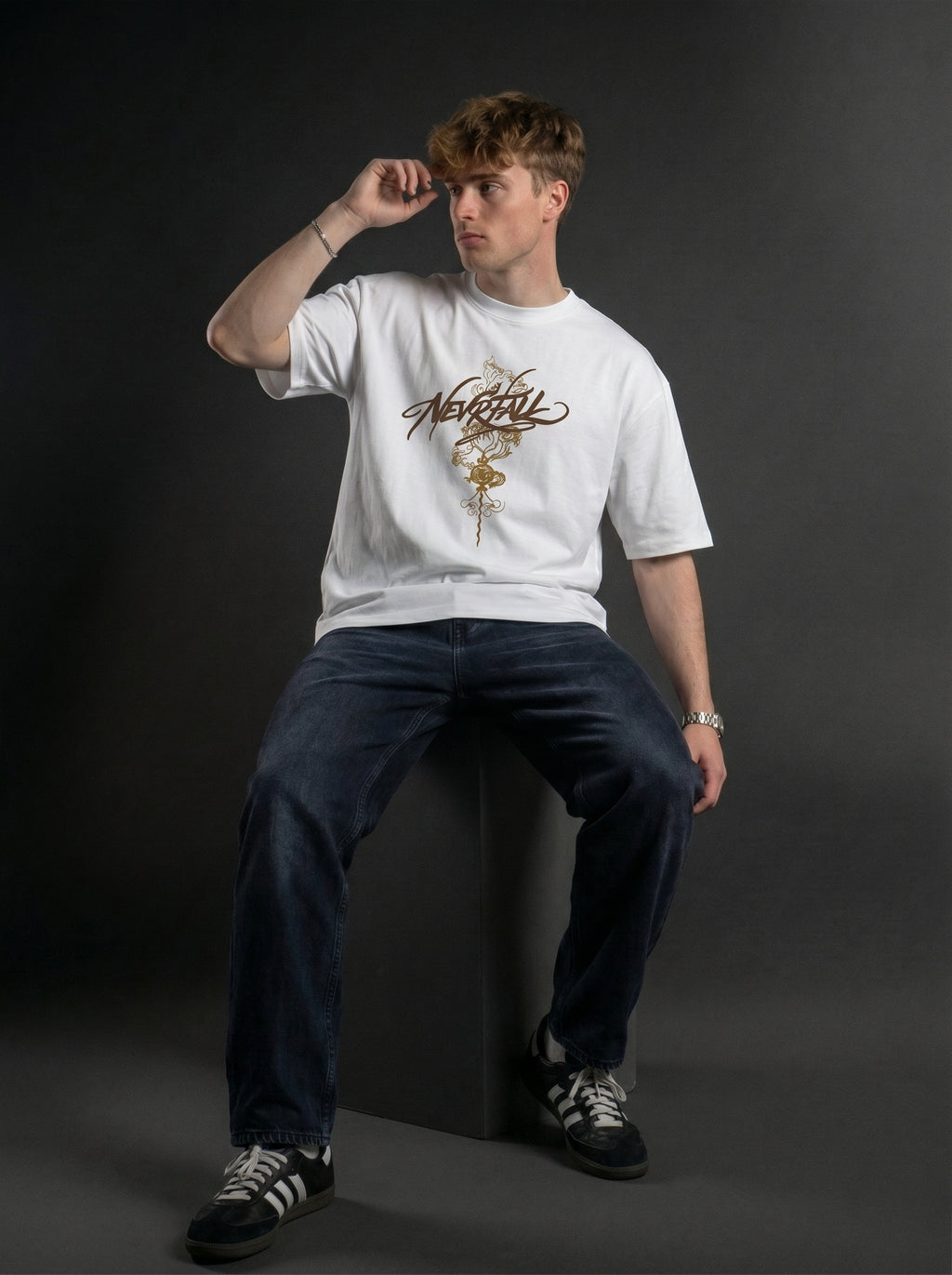 SPIRIT WALKER Oversized T-shirt