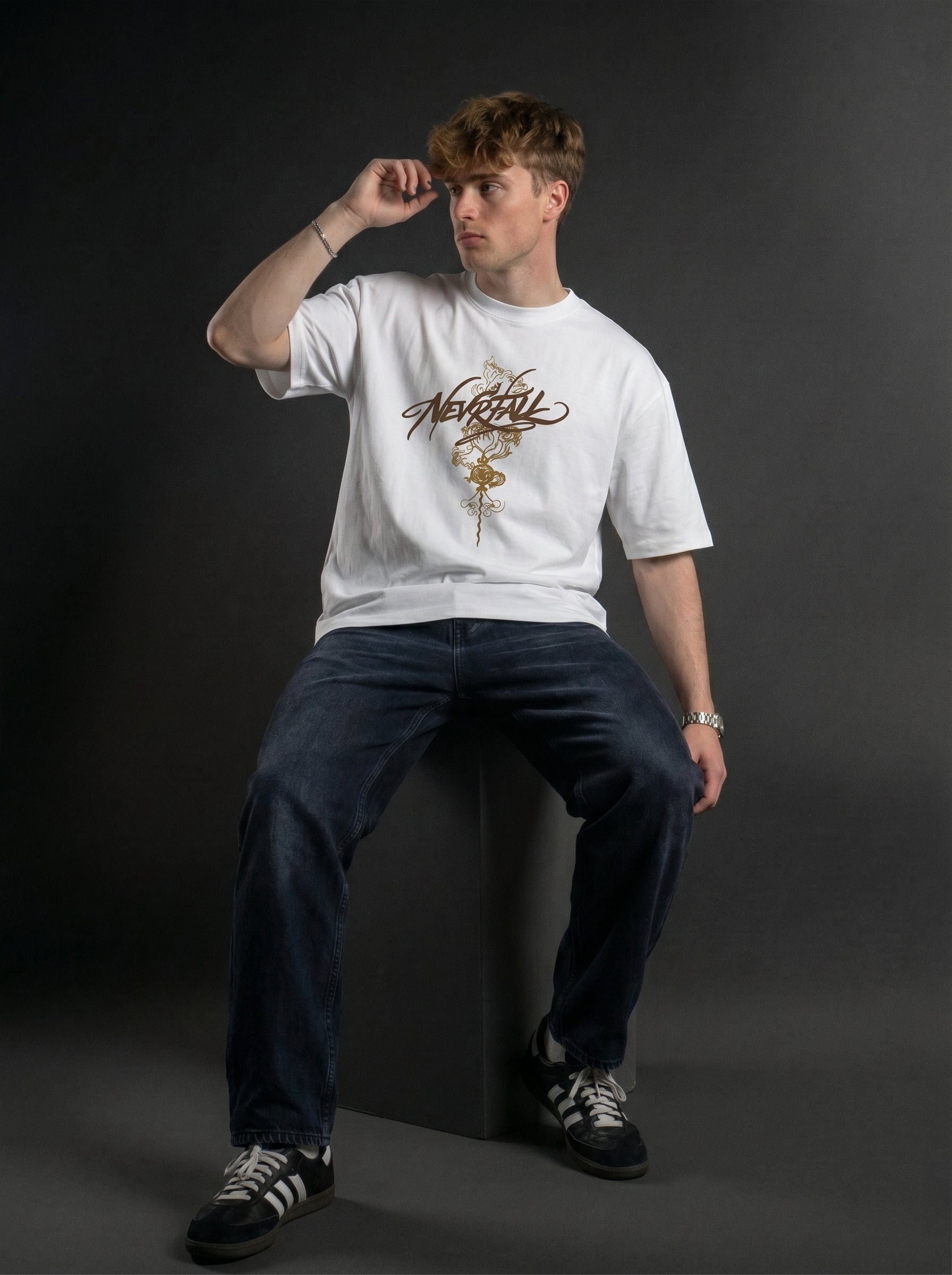 SPIRIT WALKER Oversized T-shirt